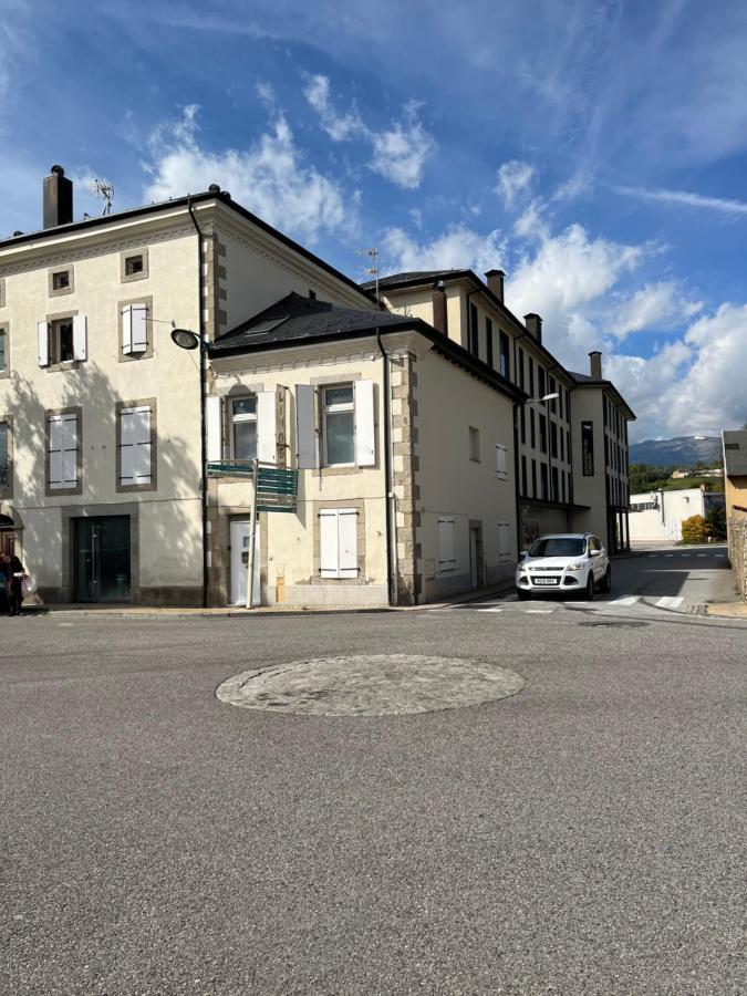 Villa Casa De Poble Acollidora,Amb Llar De Foc, Bourg-Madame Exterior foto